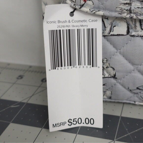 Vera Bradley Iconic Brush and Cosmetic Case Beary Merry Polar Bear NWT - Picture 3 of 9